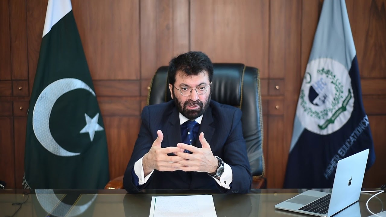 HEC board of governors strips chairman Dr Tariq Banuri of administrative powers