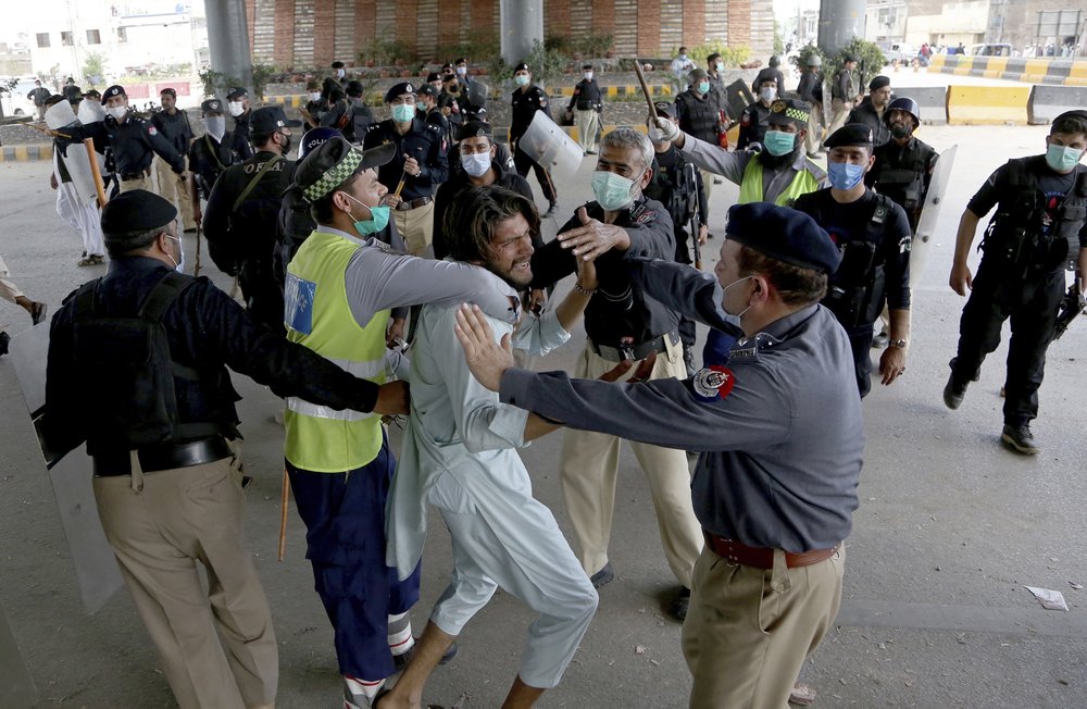 Proscribed TLP approaches Interior Ministry for removal of ban