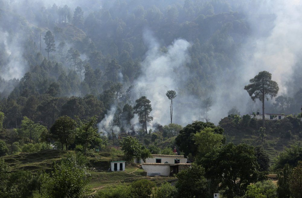 Pakistan, India peace move silences deadly Kashmir frontier