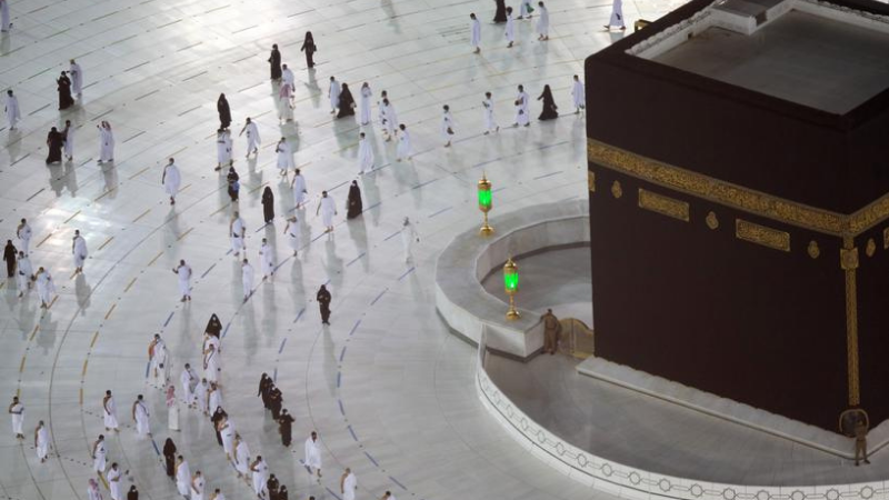 Saudi to allow only 'immunised' pilgrims to perform Umrah, starting from Ramazan