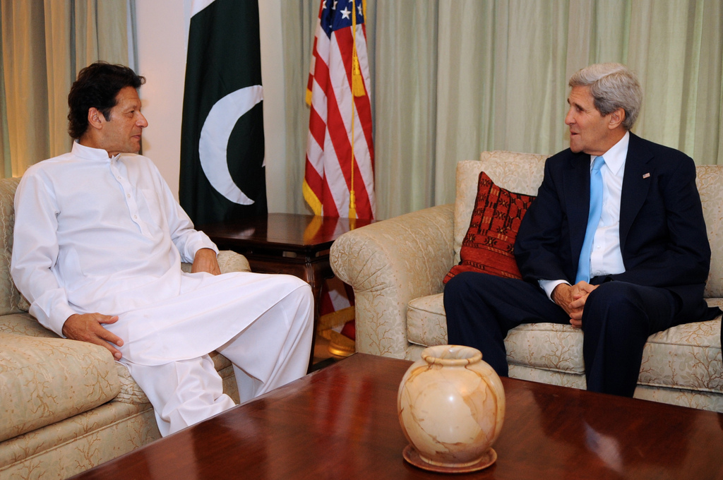 US envoy Kerry skips Pakistan, heads to India for climate talks