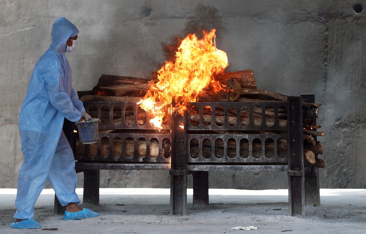 Non-stop cremations cast doubt on India's counting of Covid-19 dead