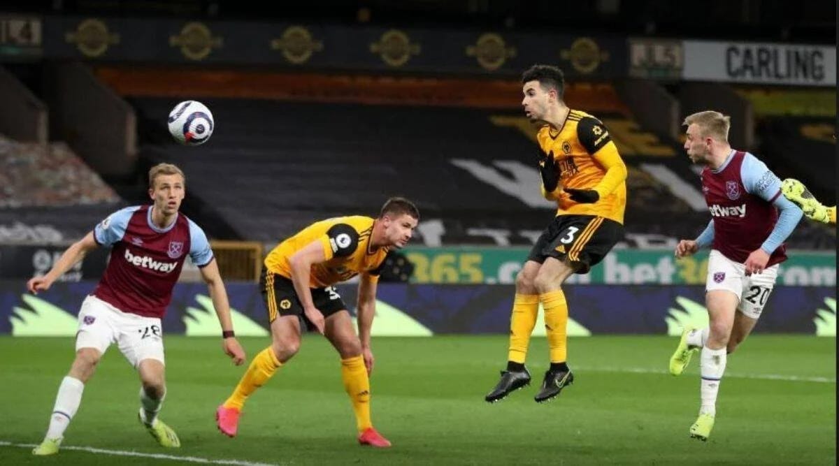 Lingard inspires West Ham to narrow win over Wolves; Everton held by Palace