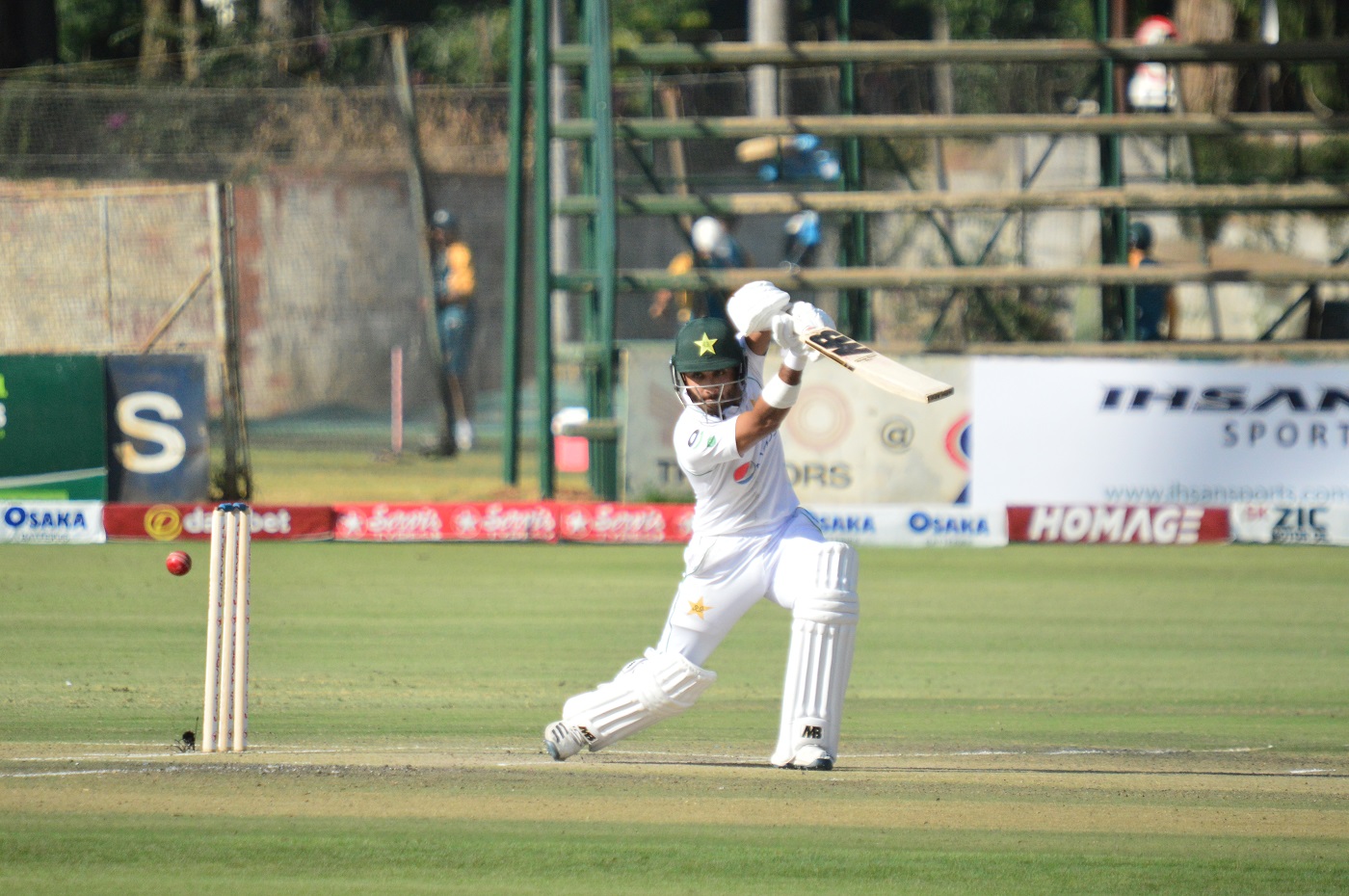 Seamers put Pakistan in control against Zimbabwe in first Test
