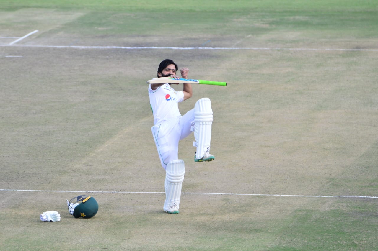 Fawad puts Pakistan in command against Zimbabwe