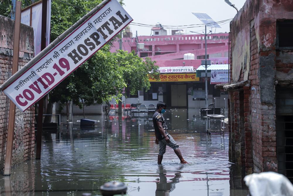 India virus death toll passes 300,000, third highest in world