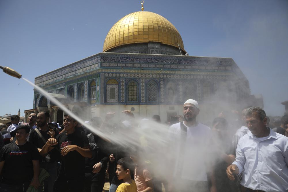 Top leadership condemns Israeli violence at Al-Aqsa Mosque