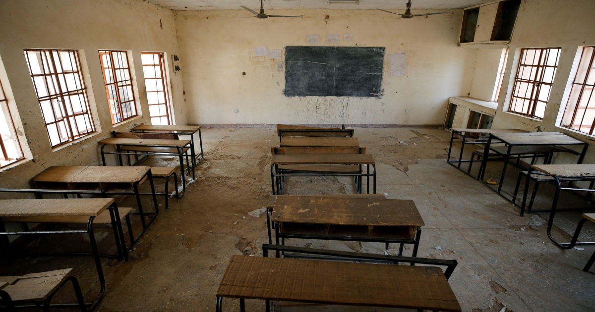 Covid positivity ratio rises, Sindh health dept proposes shutting down primary schools