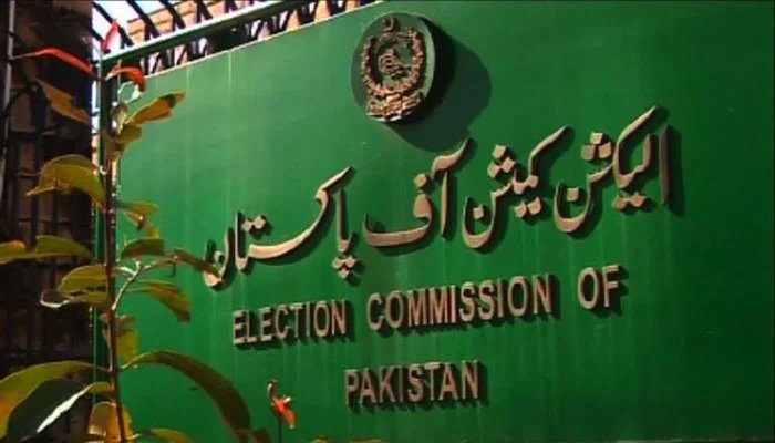 Govt, ECP come face to face over EVMs