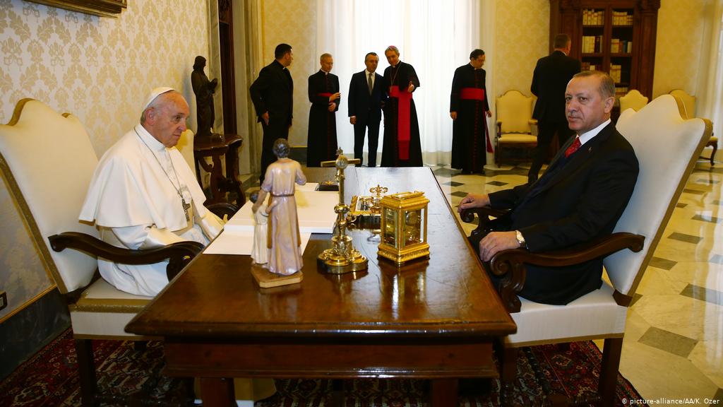 Erdogan calls on Pope to keep denouncing Gaza violence