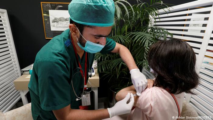Govt begins vaccination of 18-29 age group