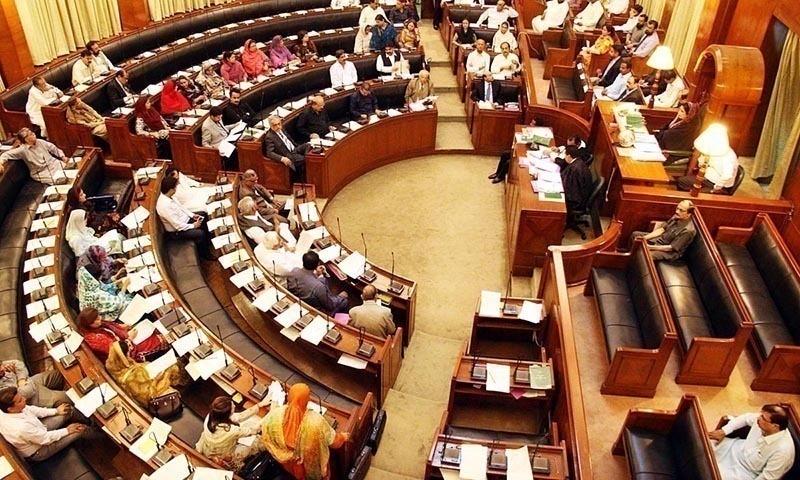 Ruckus in Sindh Assembly as PTI, PPP lawmakers exchange blows