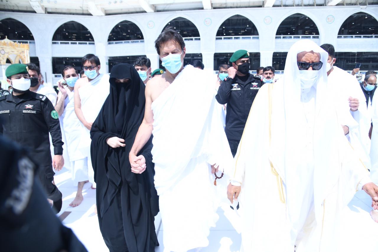 Imran Khan, Bushra Bibi perform Umrah