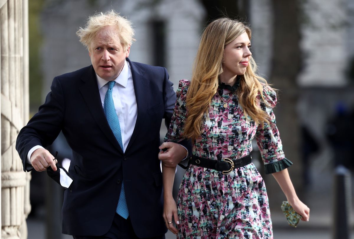 Johnson to wed fiancee Symonds next summer: report