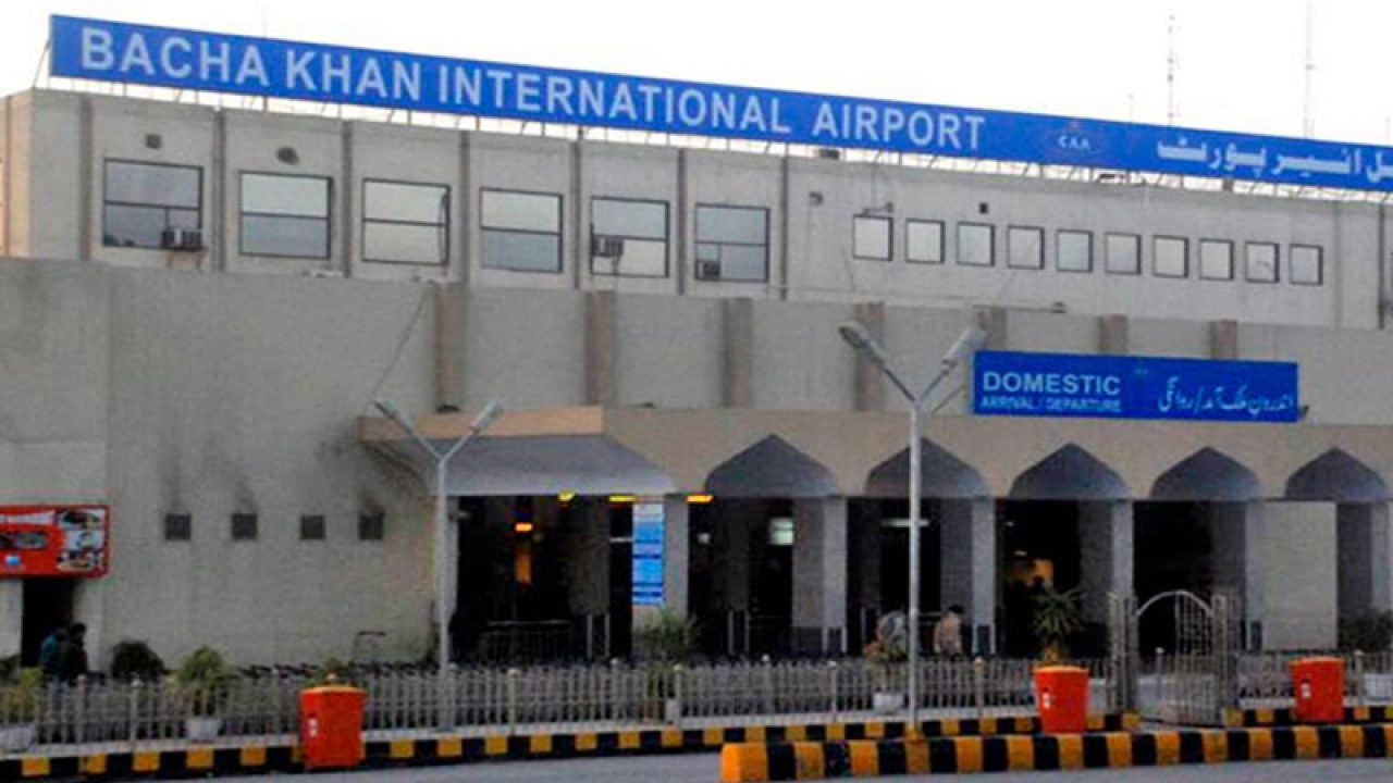 28 passengers test positive for coronavirus at Peshawar airport, returning from Bahrain