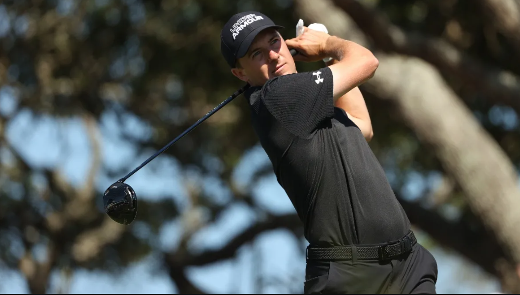 Spieth leads as Mickelson misses cut at Charles Schwab Challenge