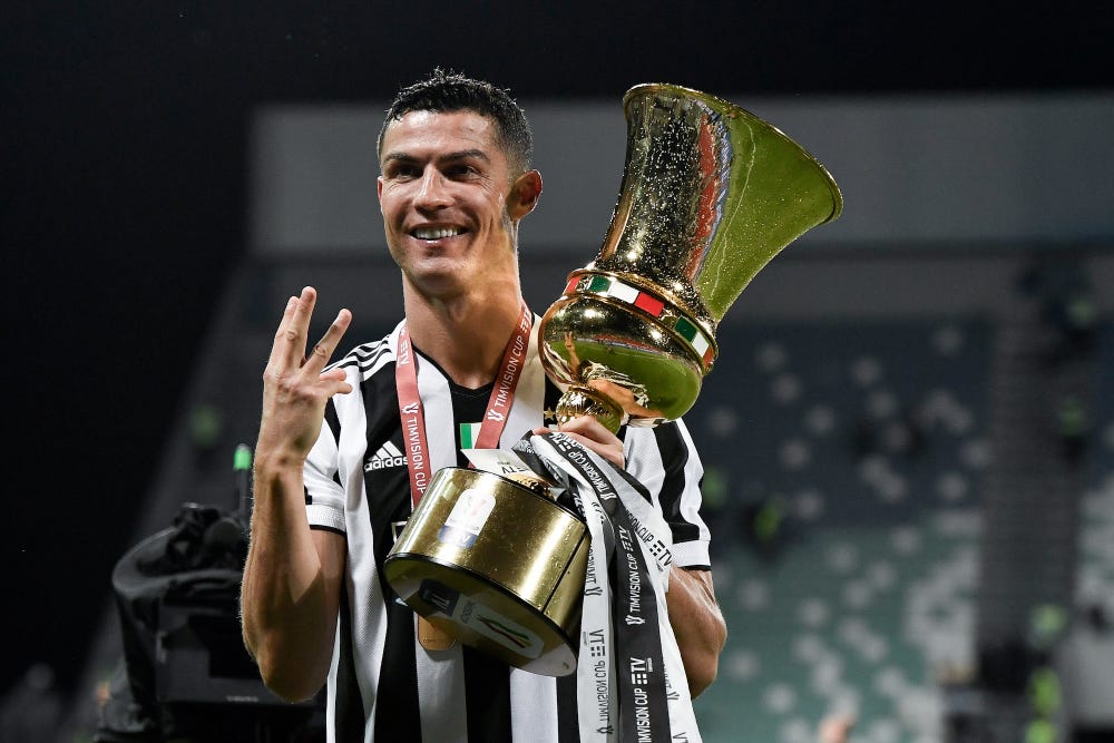 Juventus win Italian Cup to boost tough season