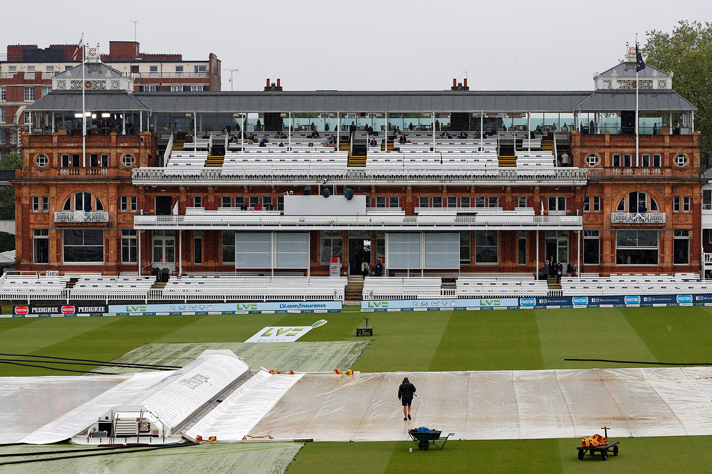 Rain frustrates England, New Zealand as third day of 1st Test washed out