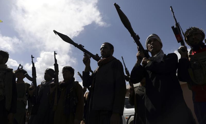 Taliban gains drive Afghan government to recruit militias