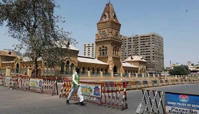 Sindh health ministry recommends lockdown in Karachi