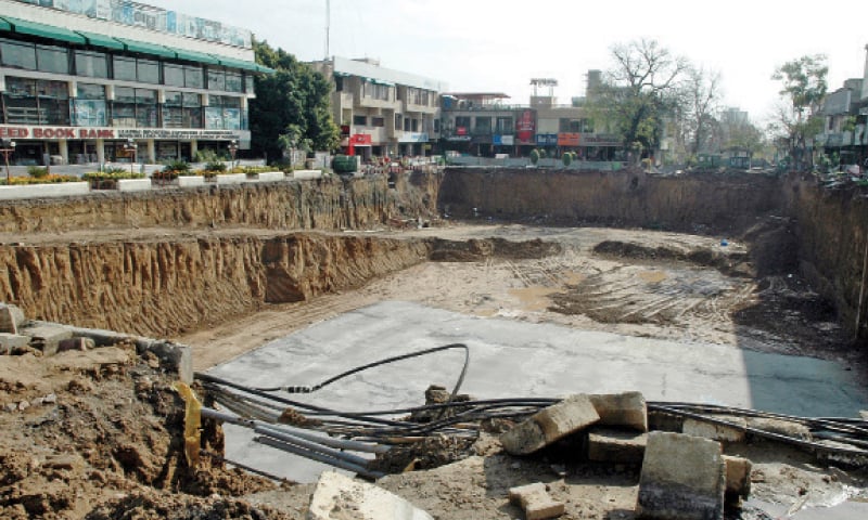Islamabad to get six parking plazas