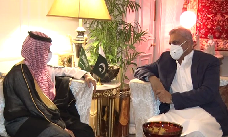 Saudi FM assures Pakistan of 'unflinching' support in meeting with COAS