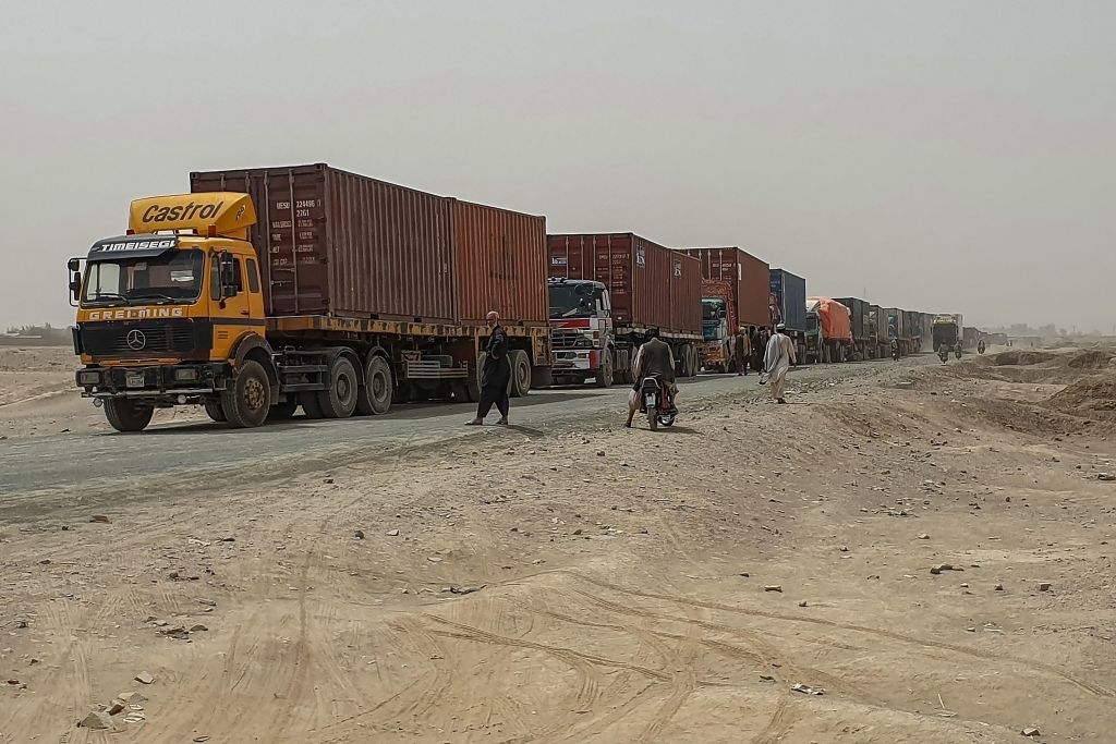 Thousands stranded as Chaman border crossing stays closed