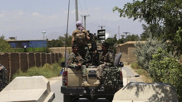 Afghanistan to rush troops to border as Taliban extend gains