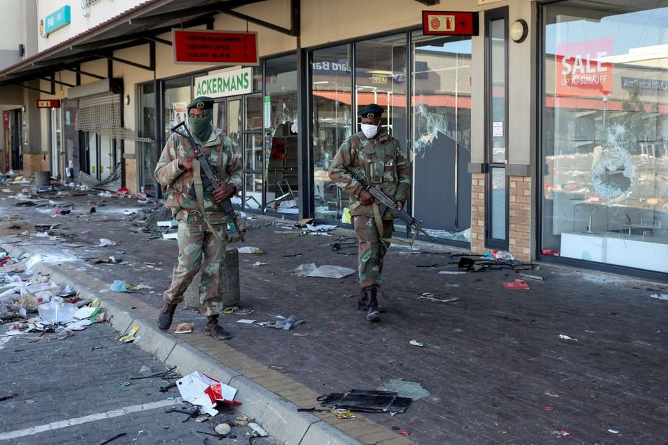 Worst violence in years spreads in South Africa as grievances boil over