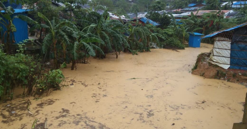 Thousands displaced as floods hit Bangladesh Rohingya camps