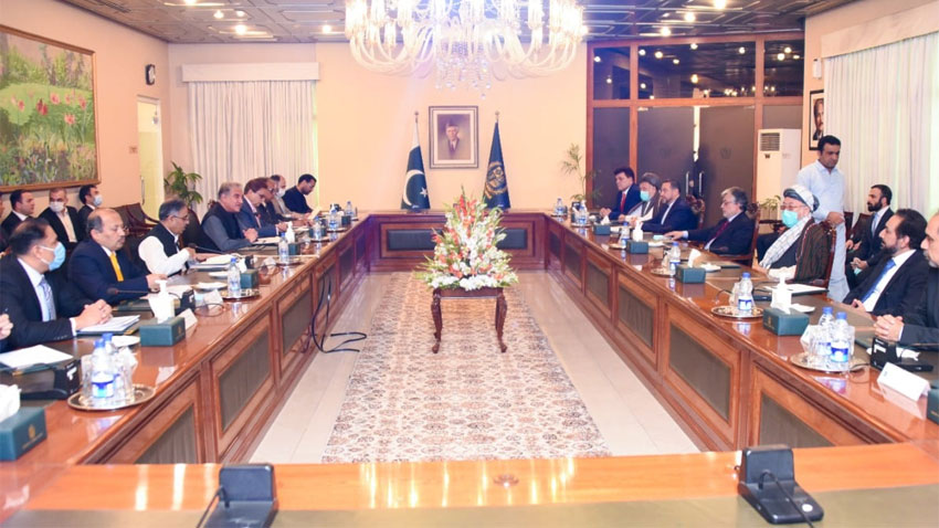 FM urges Afghan leadership to reach comprehensive political settlement