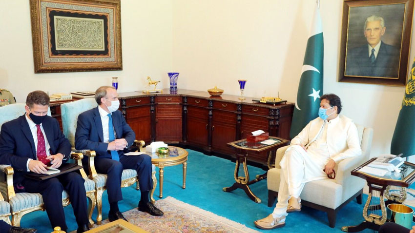 PM urges int'l community to stand in solidarity with Afghan people