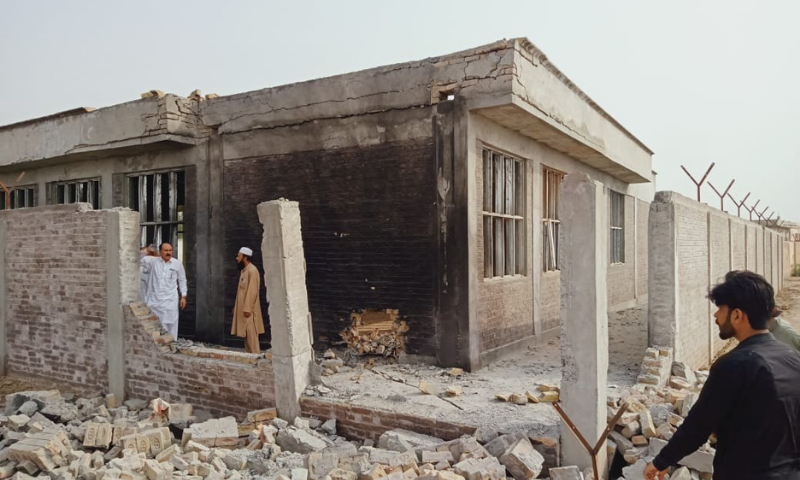 Girls' school damaged in IED blast in Tank