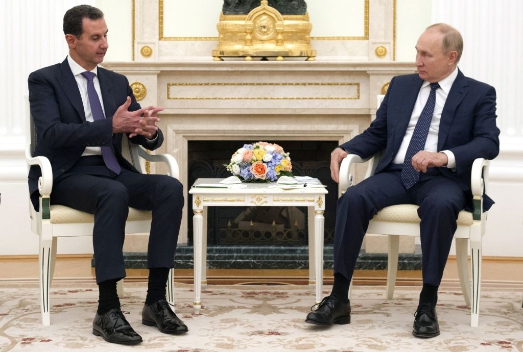 Putin criticises foreign forces in Syria at Kremlin meet with Assad