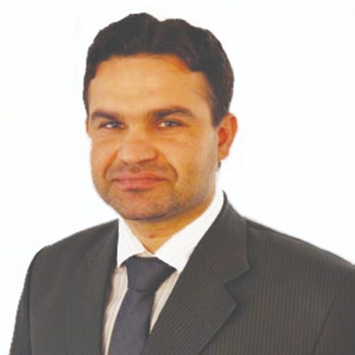 Dr Asim Farooq