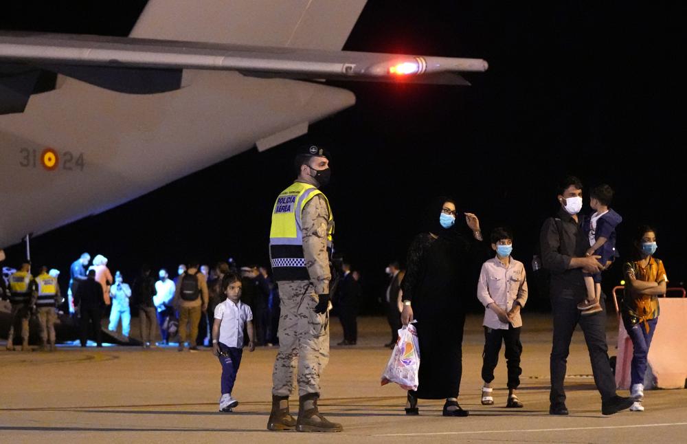 Spain evacuates 160 more Afghans via Pakistan