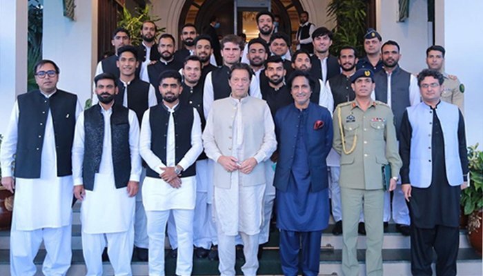 Pakistan cricket team will beat India tomorrow, hopes PM Imran
