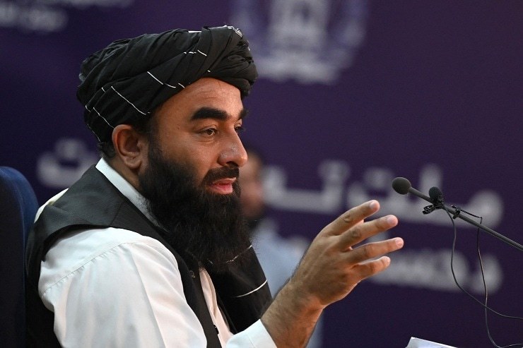 Taliban ask officials not to carry out public executions