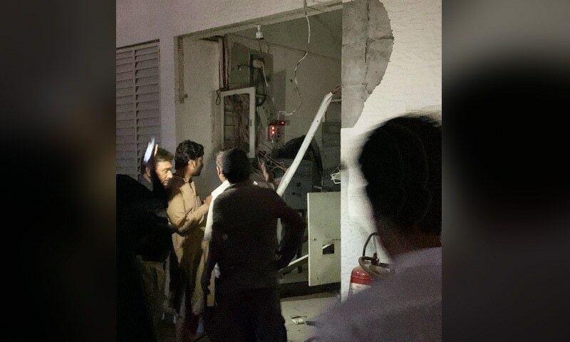 4 killed, 6 injured in Karachi explosion
