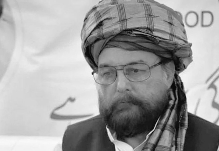 Columnist Ajmal Niazi passes away
