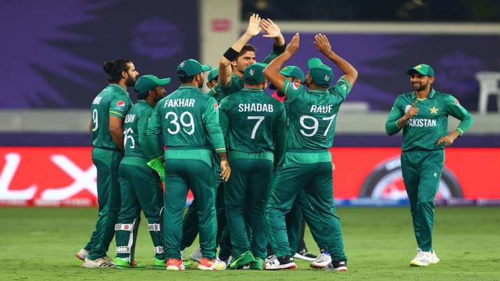T20 World Cup: Pakistan defeat New Zealand by 5 wickets