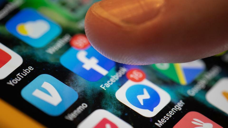 IT ministry amends social media rules; faces backlash