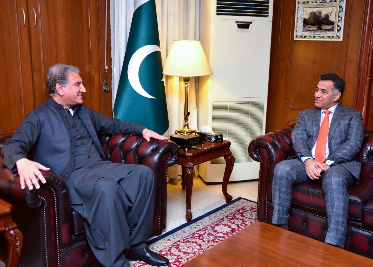 Qureshi lauds services of outgoing spymaster