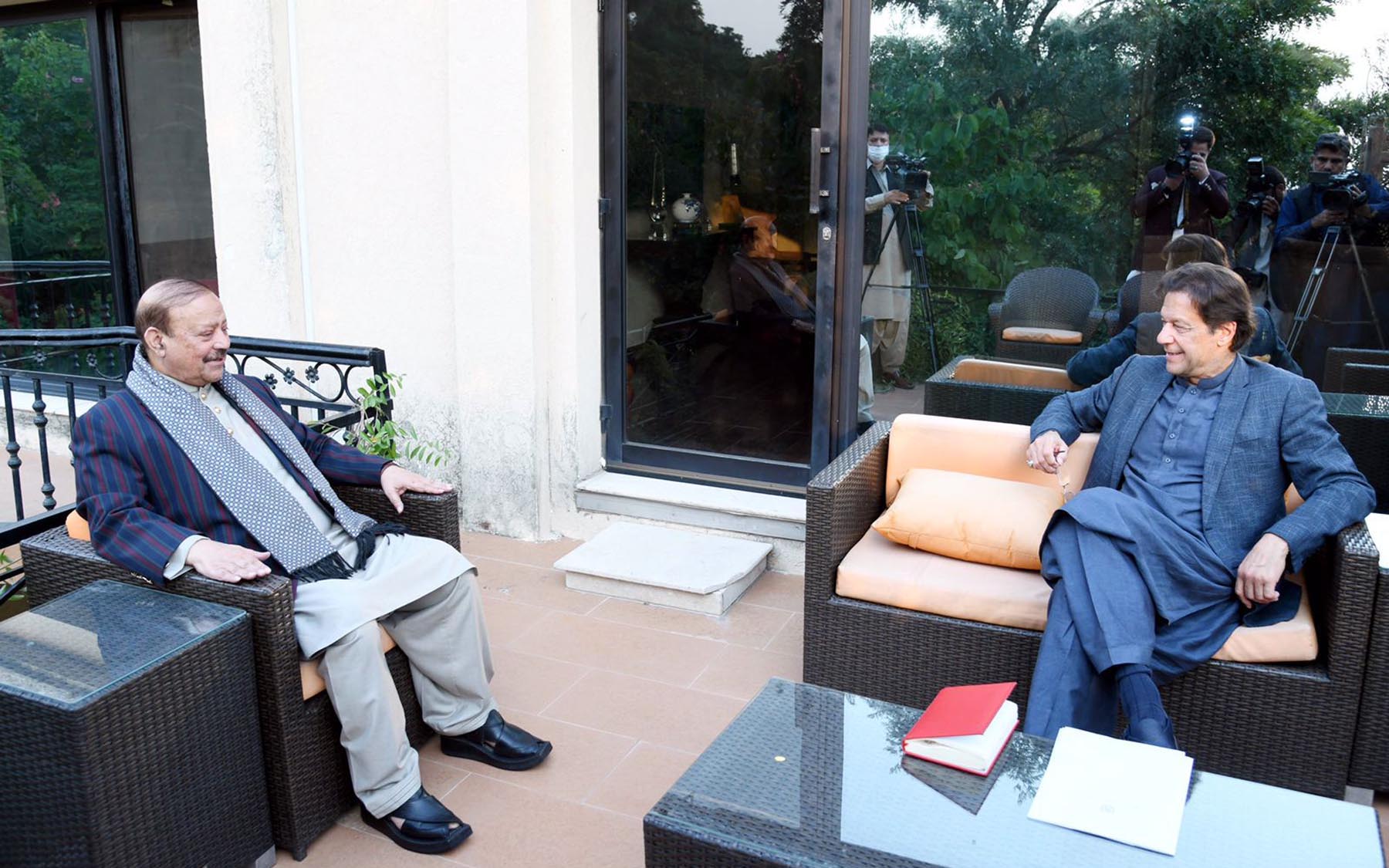 Kashmir president, PM discuss Kashmir dispute