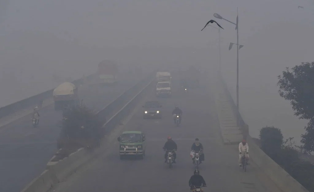 Smoggy Lahore
