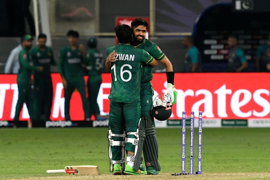 Boom not bust as 'unique' Azam, Rizwan build Pakistan foundation