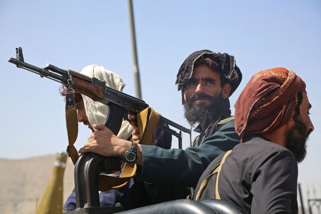 Rights group says Taliban fighters have killed, abducted more than 100 ex-officers since Kabul takeover