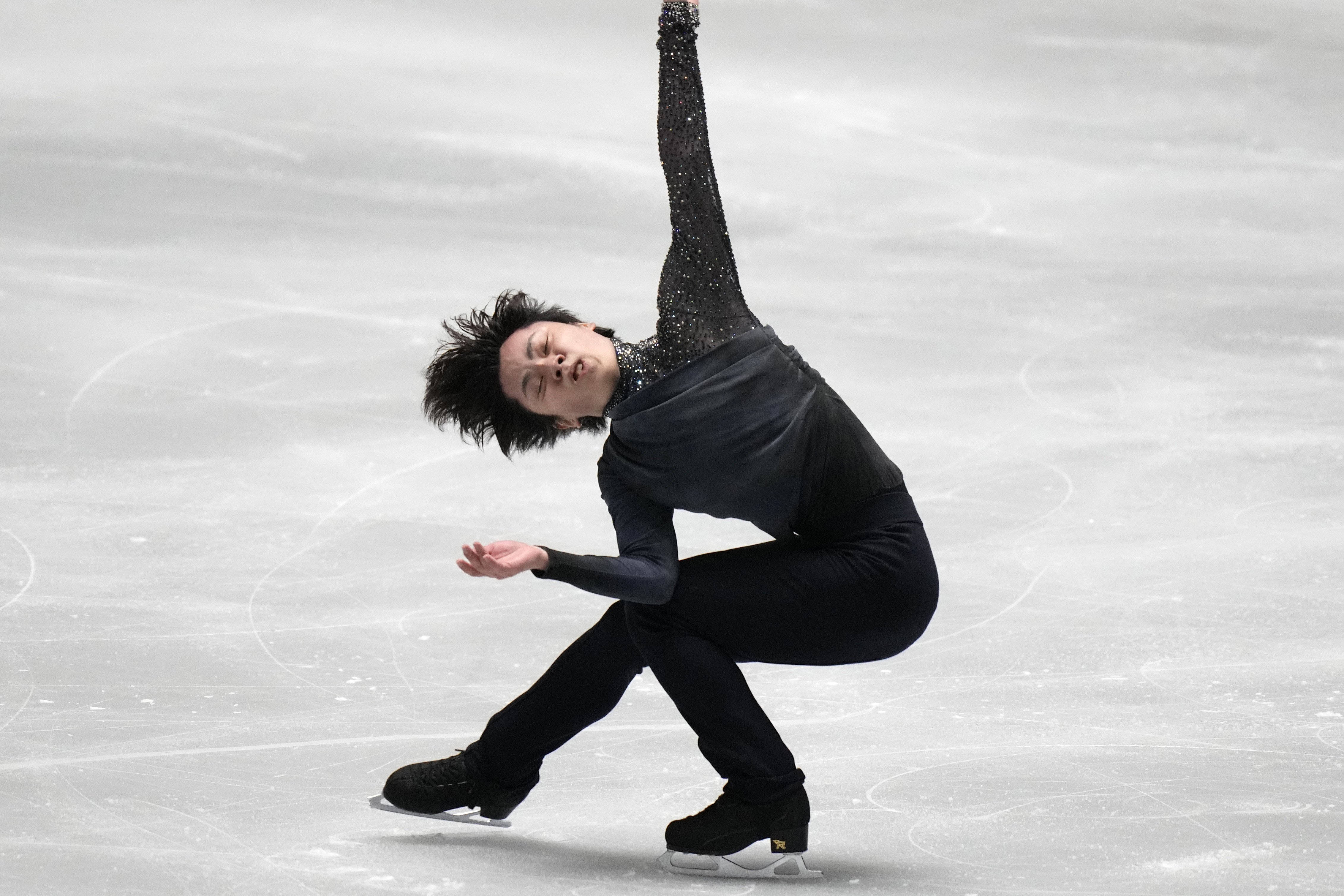 Japan's Uno back on top after NHK Trophy win