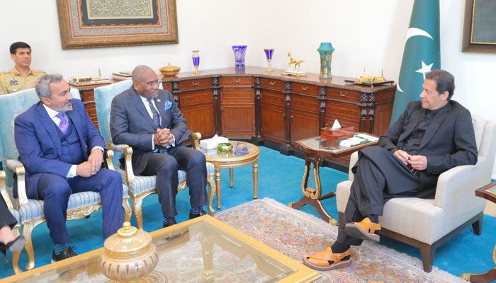 PM Khan tells US lawmakers to address Afghanistan's economic challenges