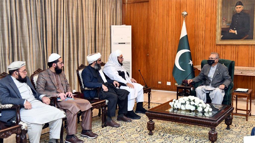 Pakistan to provide assistance to develop Afghanistan's education sector: Alvi